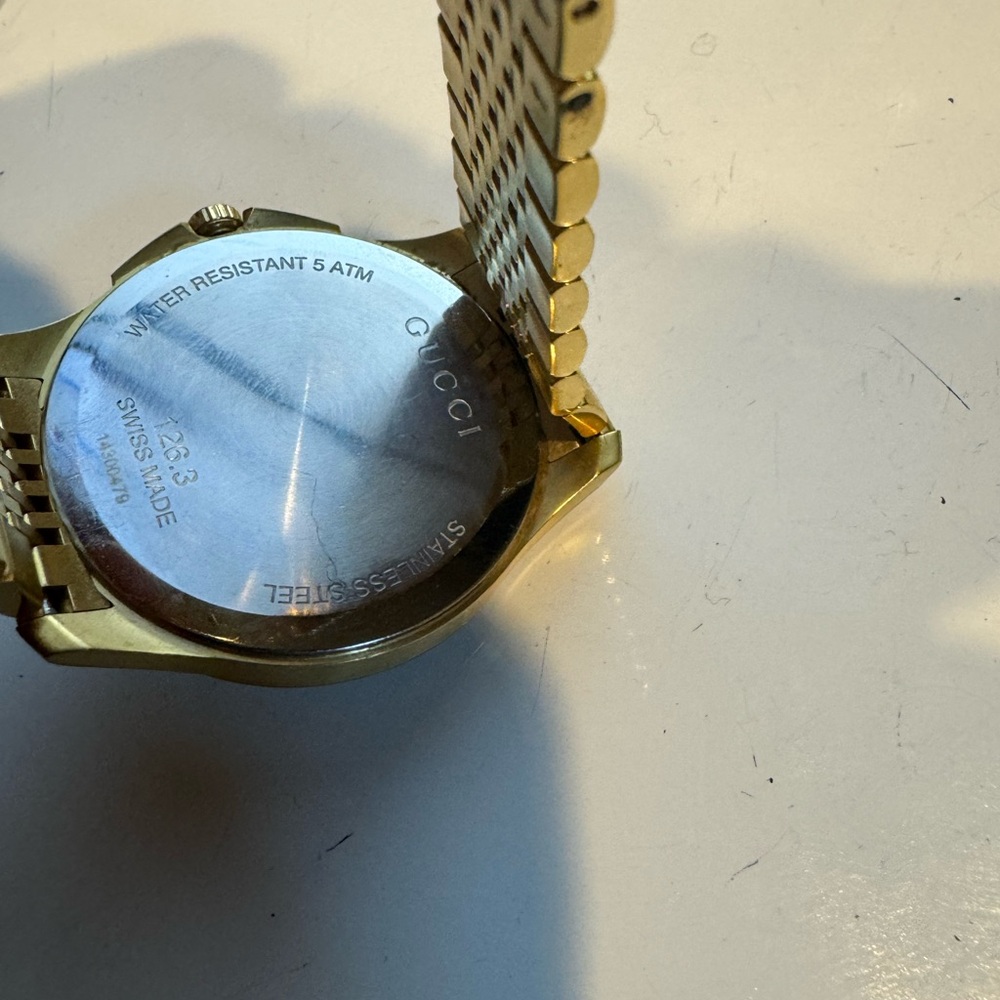 Gucci Watch (Gold)